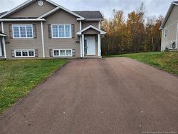 897 Bernard ST Dieppe, NB E1A 4A6