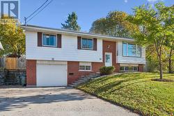 26 DAKOTA DRIVE Guelph (Victoria North), ON N1E 1J7