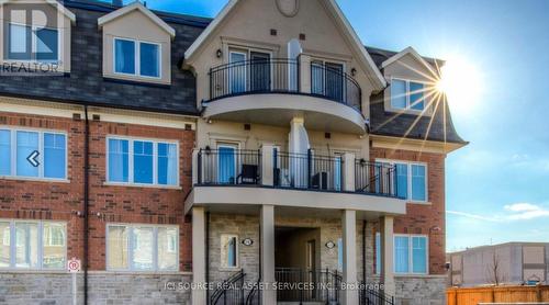 1501 - 2420 BARONWOOD DRIVE  Oakville, ON L6M 0X6