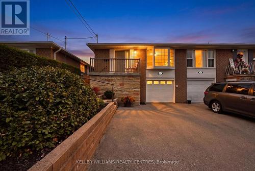 141 LUNDYS LANE  Newmarket, ON L3Y 3S2