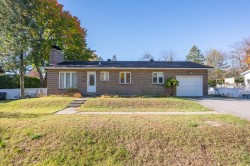 137 Av. Fraser Lorraine, QC J6Z 3B2