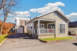 3 27e Rue Fossambault-Sur-Le-Lac, QC G3N 1H8