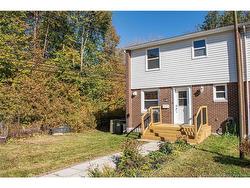 18 Deer Park DR Oromocto, NB E2V 1J2