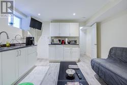 BSMT - 60 MYNDEN WAY Newmarket, ON L3X 3A8