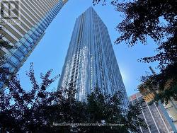 809 - 1 YORKVILLE AVENUE Toronto, ON M4W 0B1