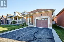 7 BRIDLEWOOD BOULEVARD Whitby, ON L1R 3C7