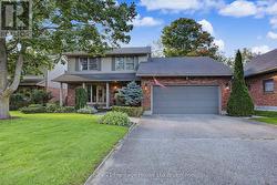 29 DEVON COURT Tillsonburg, ON N4G 4K3