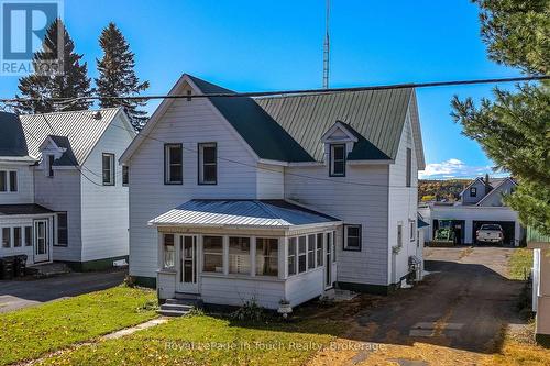 32 MARIA STREET  Penetanguishene, ON L9M 1L7