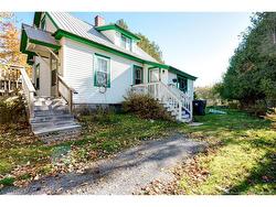 88 Dutch Point RD Hampton, NB E5N 5Y8