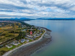 3784 Stokes Pl Campbell River, BC V9H 1L5