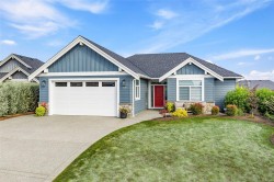 436 Ridgefield Dr Parksville, BC V9P 0C3