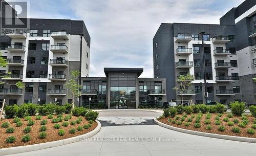 334 - 102 GROVEWOOD COMMON  Oakville, ON L6H 0X2
