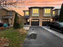 2272 HUMMINGBIRD WAY Oakville, ON L6M 4B1