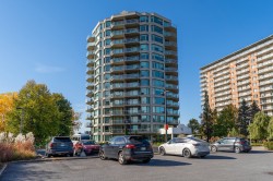 702-8120 Boul. St-Laurent Brossard, QC J4X 2P2