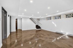 Family Room - 