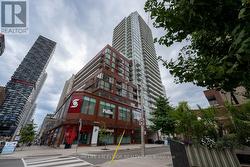 1410 - 33 HELENDALE AVENUE Toronto, ON M4R 0A4