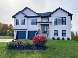 58 McGregor Drive Stratford, PE C1B 1K9