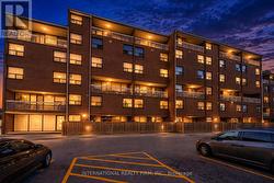 323 - 4064 LAWRENCE AVENUE E Toronto, ON M1E 4V6