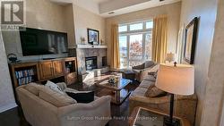 302 - 19 OAKRIDGE - DEERHURST DRIVE Huntsville (Chaffey), ON P1H 1A9