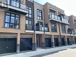 2 - 7 PHELPS LANE Richmond Hill, ON L4E 1J4