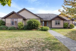 315 Crabapple Cres Parksville, BC V9P 2J1