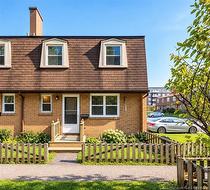 14 Hampton Manor Saint John, NB E2K 0C4