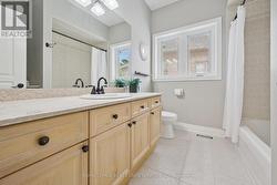 Four-Piece Main Bathroom - 