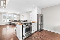 Built In Stove - 