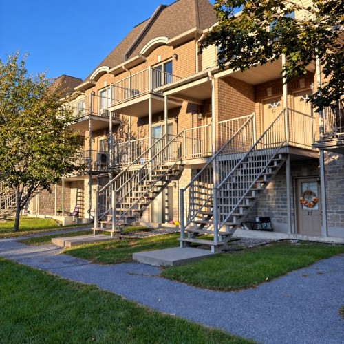 8-240 Rue Henri-Matisse  Gatineau (Gatineau), QC J8P 0A3