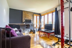 Salon - 