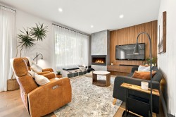 Salon - 