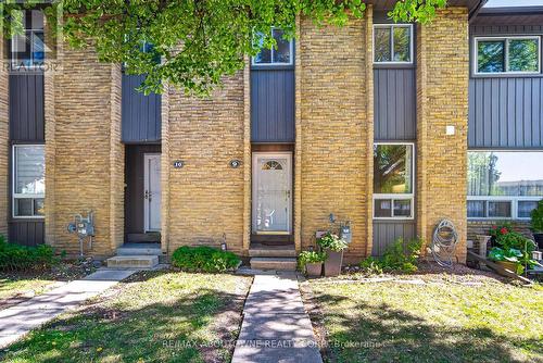 9 - 1517 ELM ROAD  Oakville, ON L6H 1W3