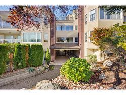 407 1225 MERKLIN STREET White Rock, BC V4B 4B8