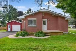 3 GENEVA COURT Brockville, ON K6V 1M7
