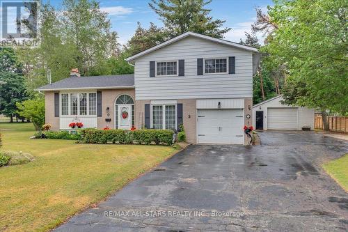 5 SUNRISE STREET  East Gwillimbury, ON L9N 1H4