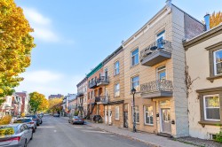 3680  - 3684 Av. Coloniale Montréal (Le Plateau-Mont-Royal), QC H2X 2Y6