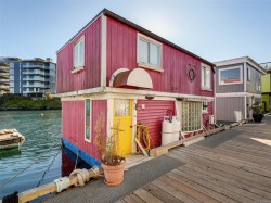 #A4-1 Dallas Rd Victoria, BC V8V 0B2