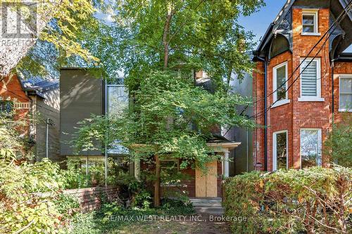 279 BRUNSWICK AVENUE  Toronto, ON M5S 2M6