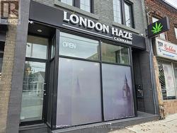 458 KINGSTON ROAD Toronto, ON M4L 1V3