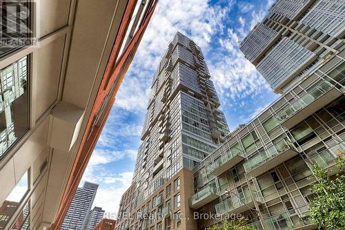 705 - 30 NELSON STREET  Toronto (Waterfront Communities), ON M5V 0H5