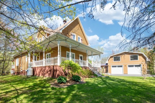 561 Mtée Bertrand  Saint-Jean-Sur-Richelieu, QC J2X 5M9