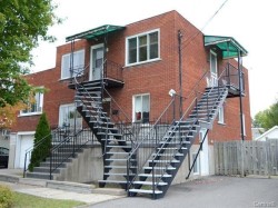 5911 Rue Auclair Brossard, QC J4Z 1K1