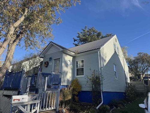 57 Highland  New Glasgow, NS B2H 4C6