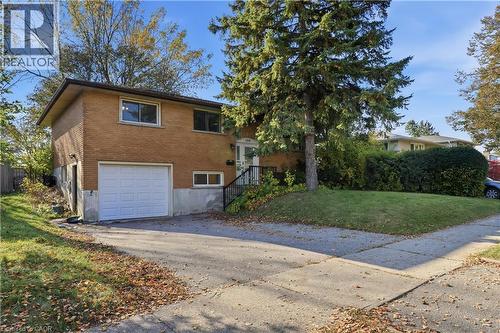 109 INDIAN Road  Kitchener, ON N2B 2S6