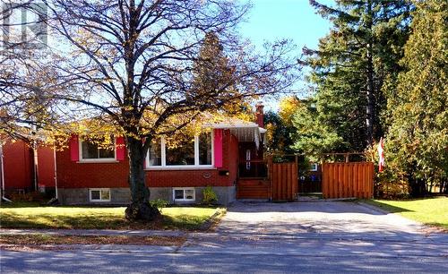 1063 BEAUMONT Avenue  Greater Sudbury, ON P3A 3G7