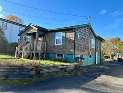 17 Rockcliff ST Saint John, NB E2J 2N5