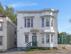34 Metcalf ST Saint John, NB E2K 1J9