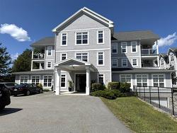 204-52 Hampton RD Rothesay, NB E2E 0V5