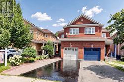 50 ROCKY POINT CRESCENT Brampton, ON L6V 4R7