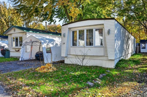 19 Rue Roger  Montréal (L'Île-Bizard/Sainte-Geneviève), QC H9E 1L9